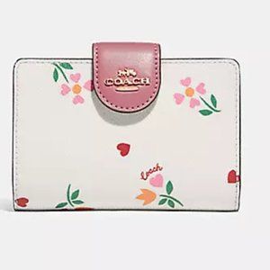 Coach Corner Zip Wallet With Heart Petal Print